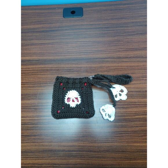 Unbranded Handbags - Crocheted SKULL Purse Brown & White Handmade SKULLS CHARMS RED BANDANA LINING